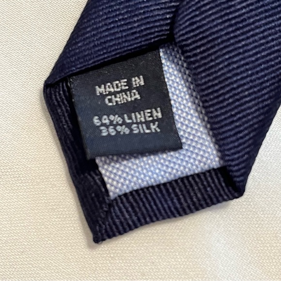 Tommy Hilfiger Men’s Tie. Pink with white & Blue Flowers. Silk & Linen - Picture 6 of 7